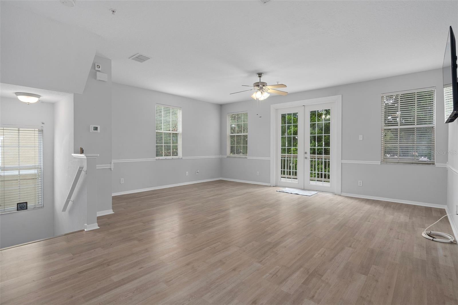 Notice the french doors from the living room out ot the balcony