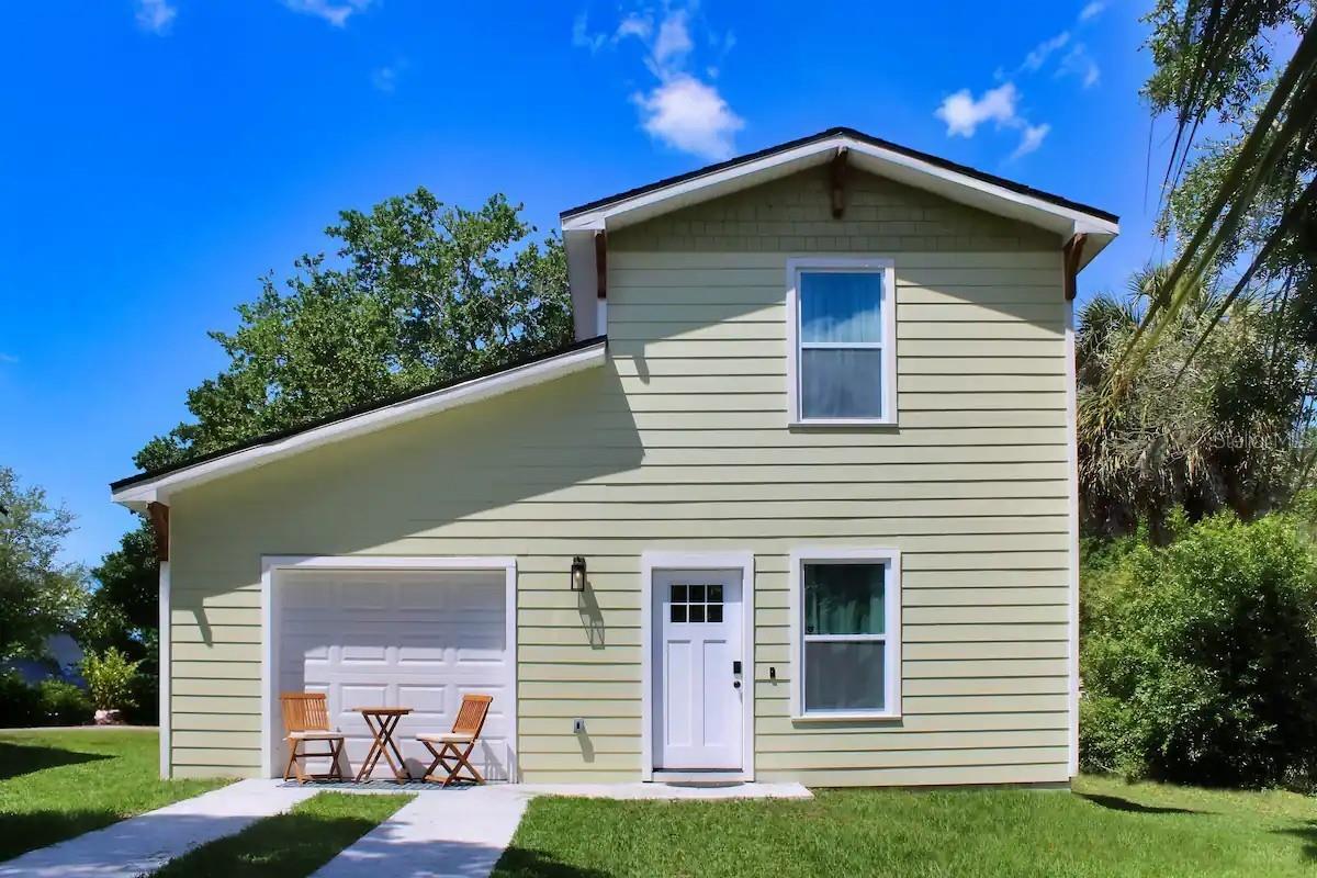 One Car Oversized Garage (Home 2)