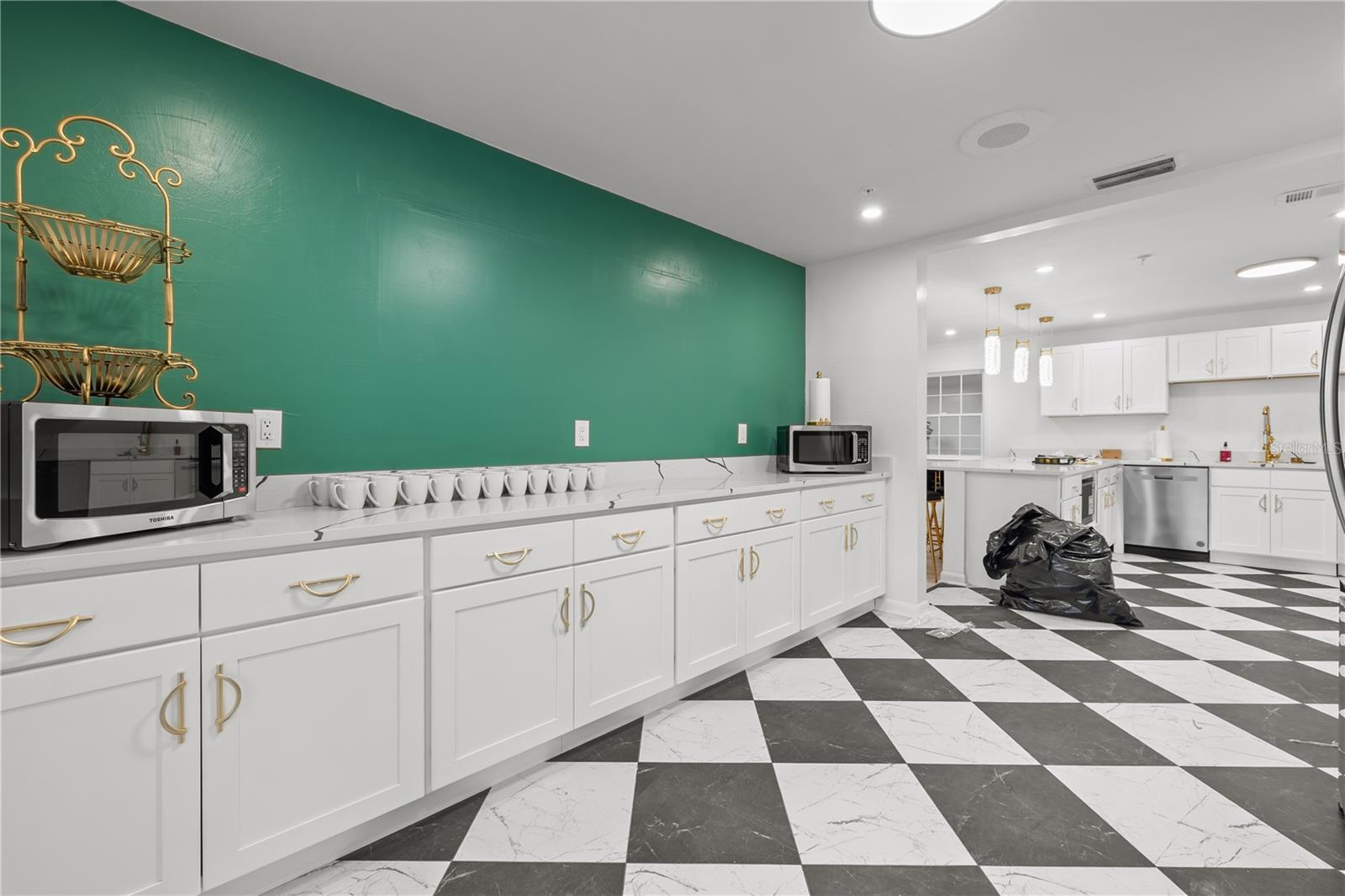 Coffee / Beverage Bar