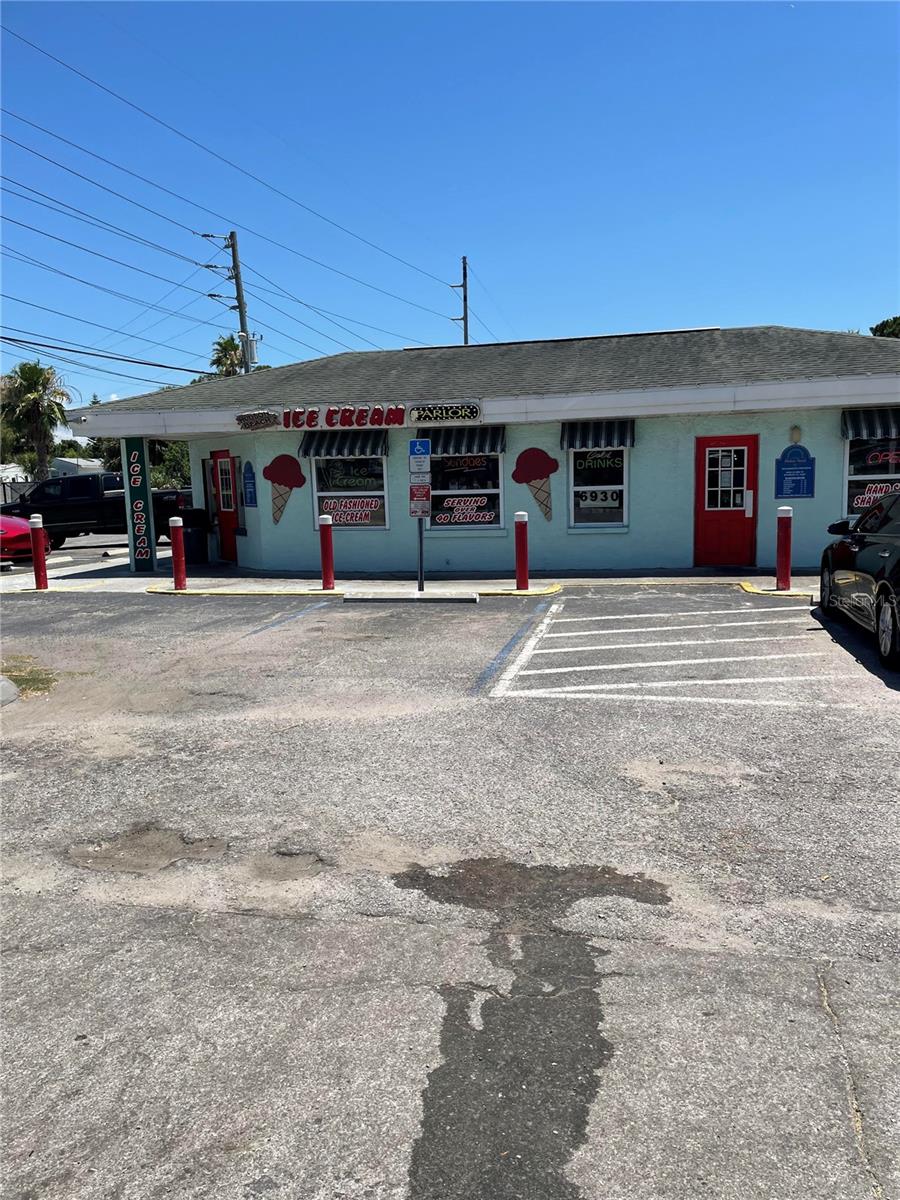 s-Stacey Ice Cream Palor