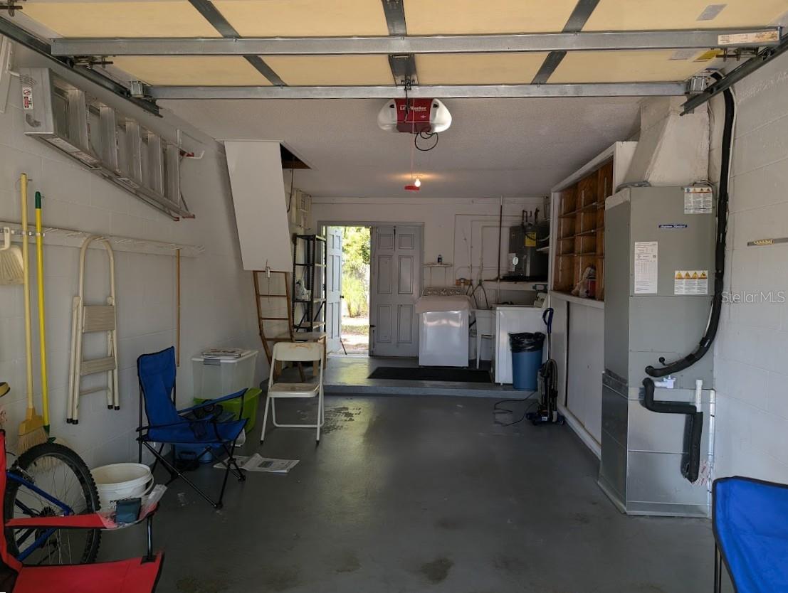 Single car garage with laundry