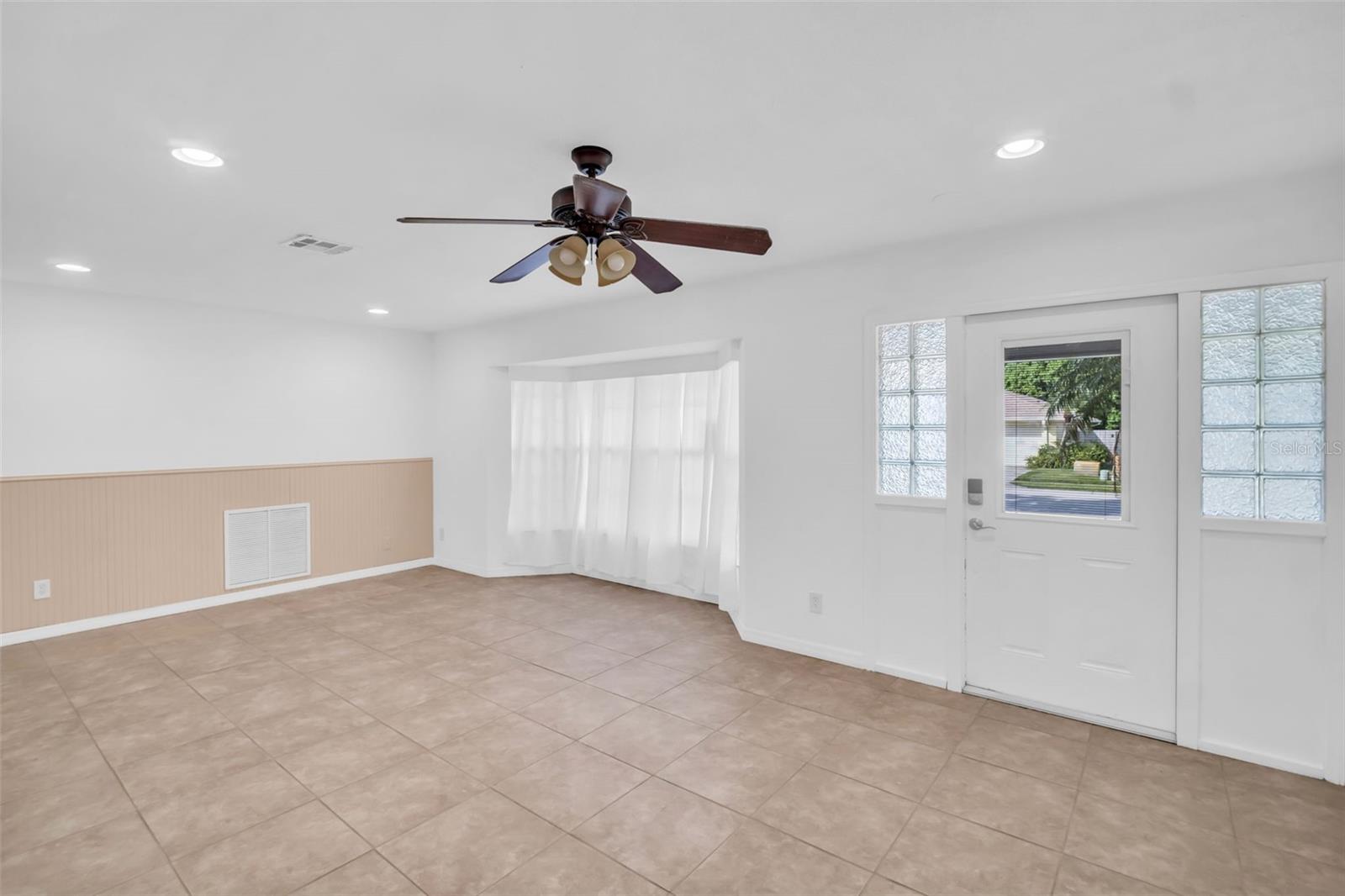 Living Room and Entry