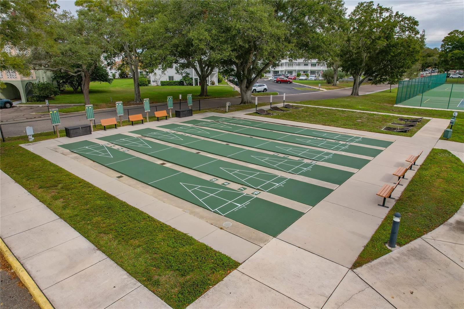 MORE COMMUNITY AMENITIES