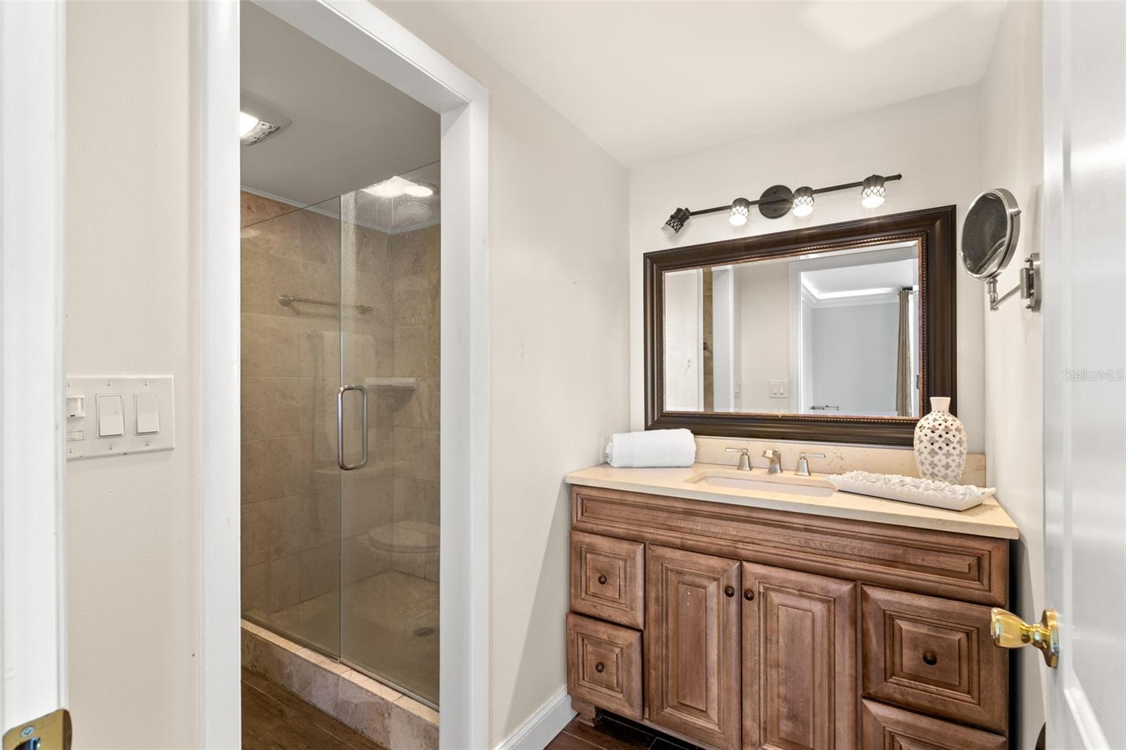 Primary ensuite bath