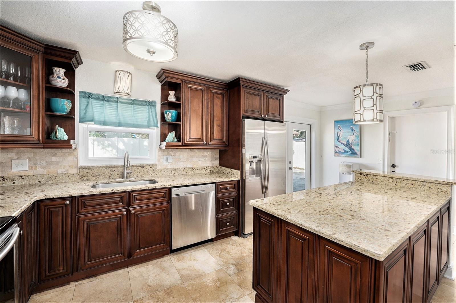 Access to the backyard from the kitchen.