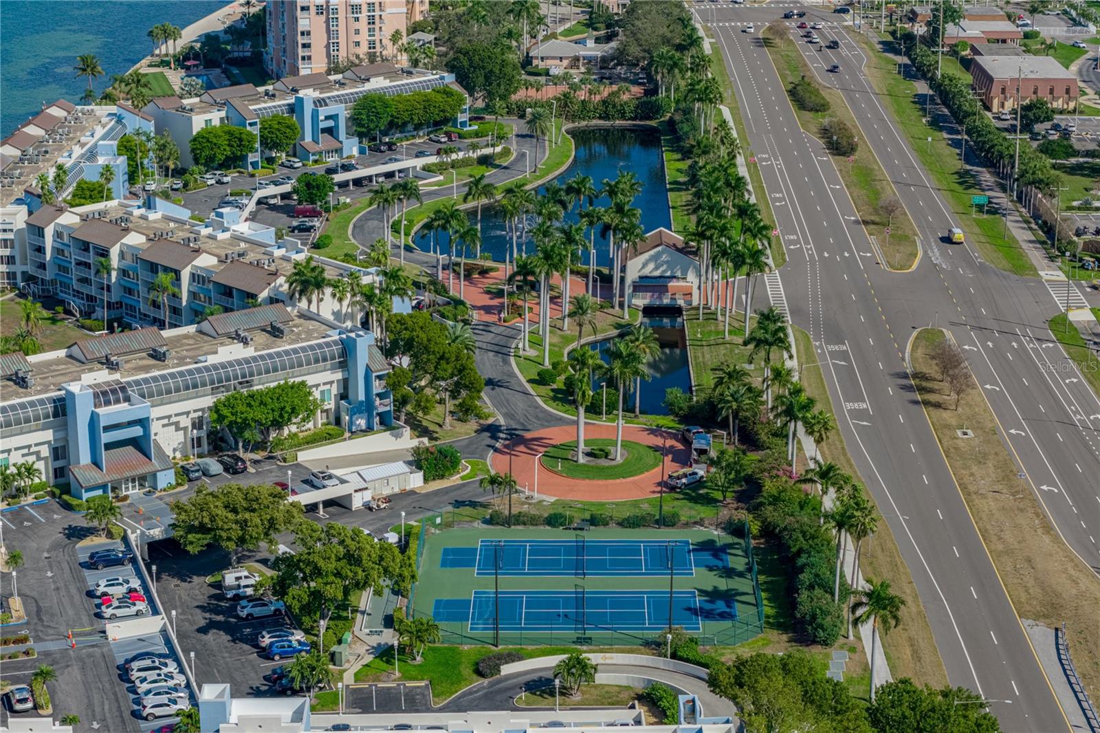 Isla Key Community Entrance