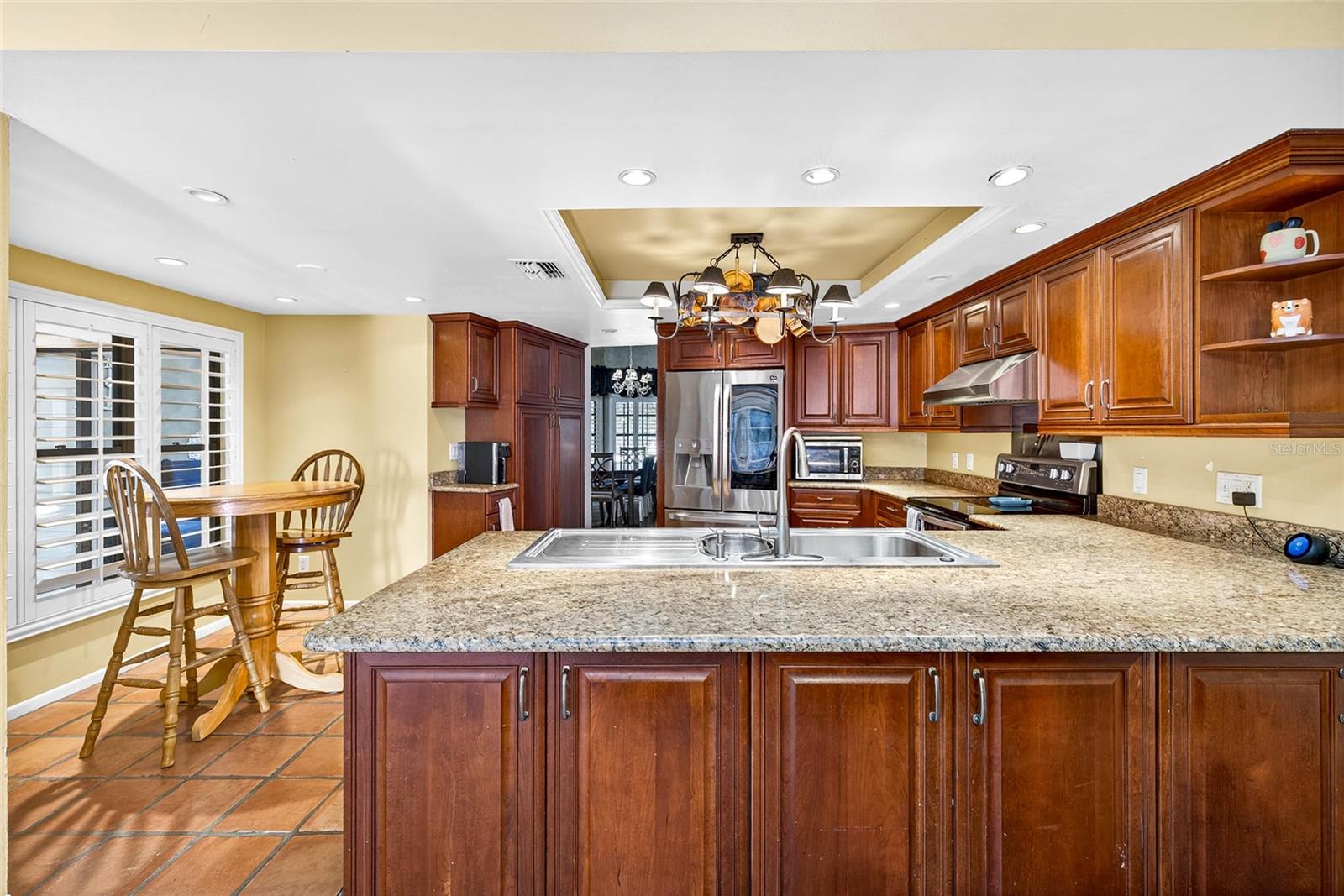 granite kitchen counters