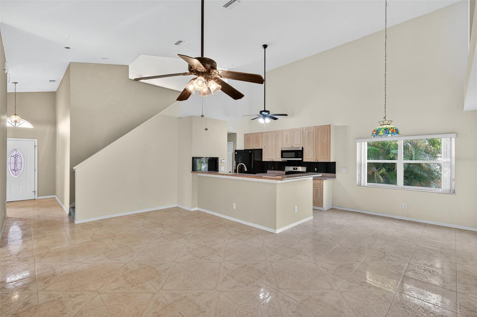 Family Room/Dinette/Kitchen