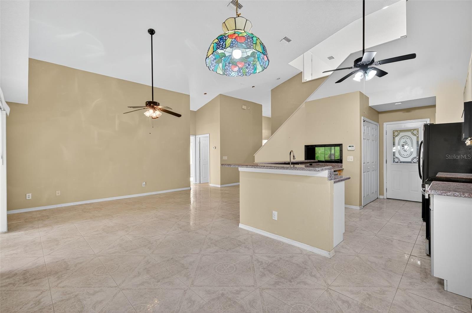 Dinette/Family Room/Kitchen