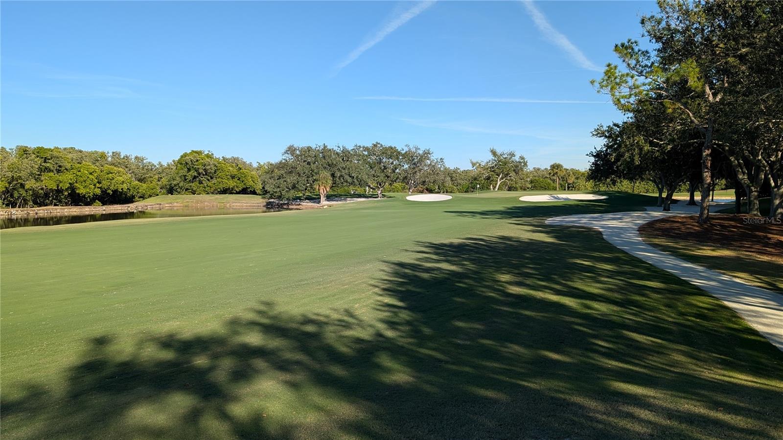 18 hole, 72 Par course