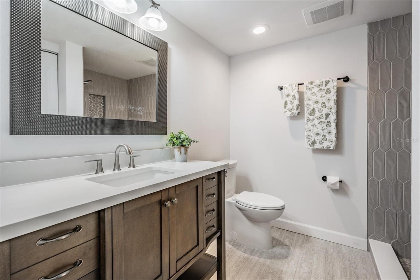 2ND BATHROOM / NEW VANITY & COUNTERTOP