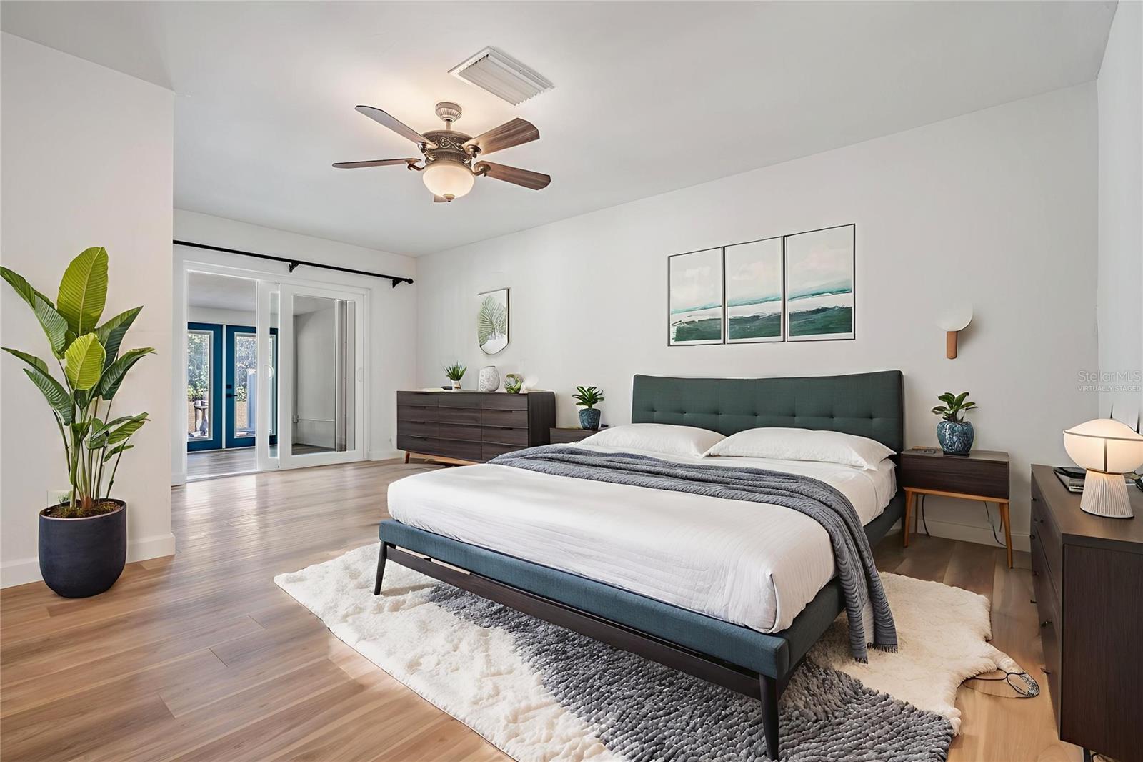 This photo has been Virtually Staged.