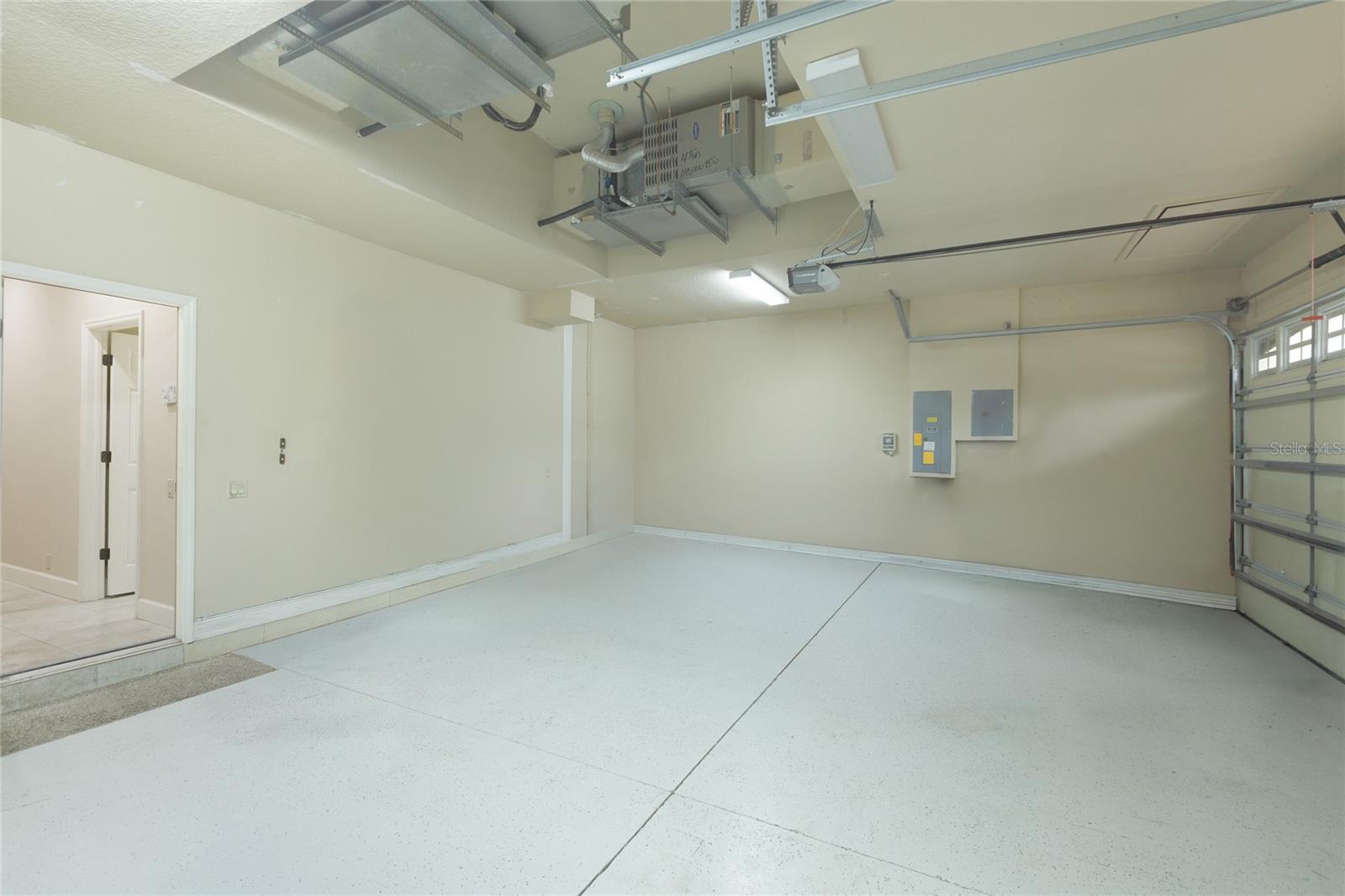 Oversized 3 car garage