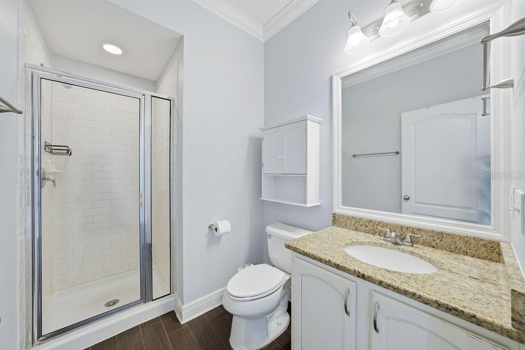 Ground floor, full bath.