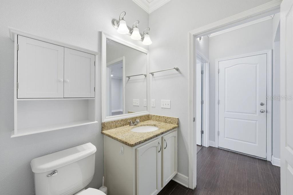 Ground floor, full bath.