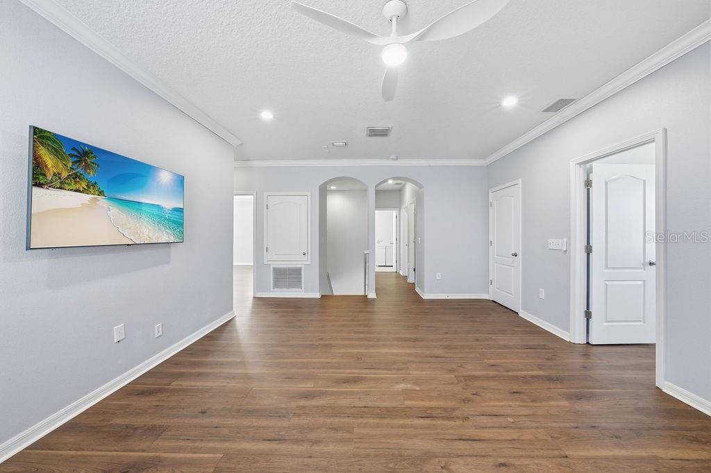 First floor, Loft/den.