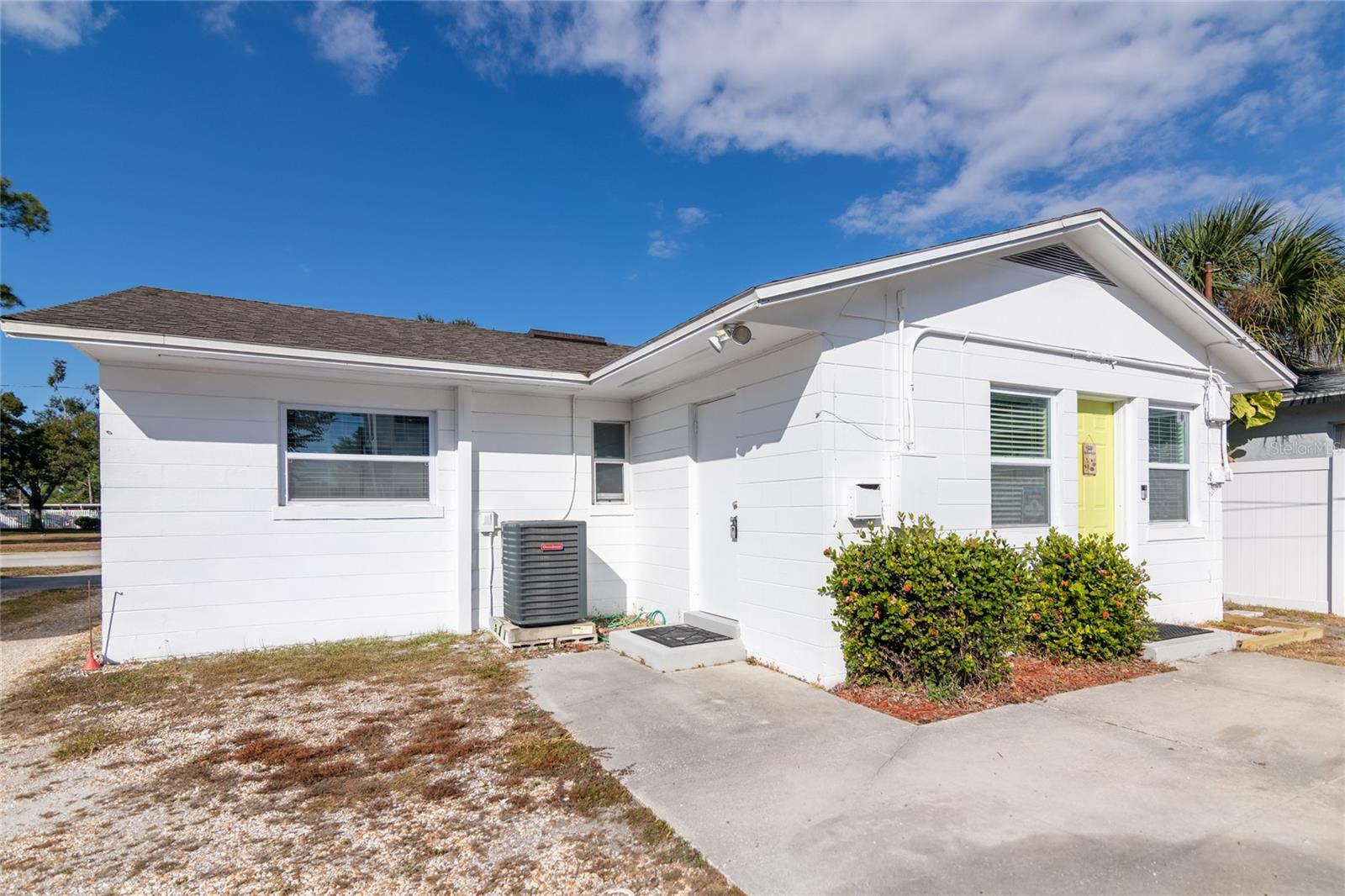 BACK OF THE 2/1- AMPLE PARKING