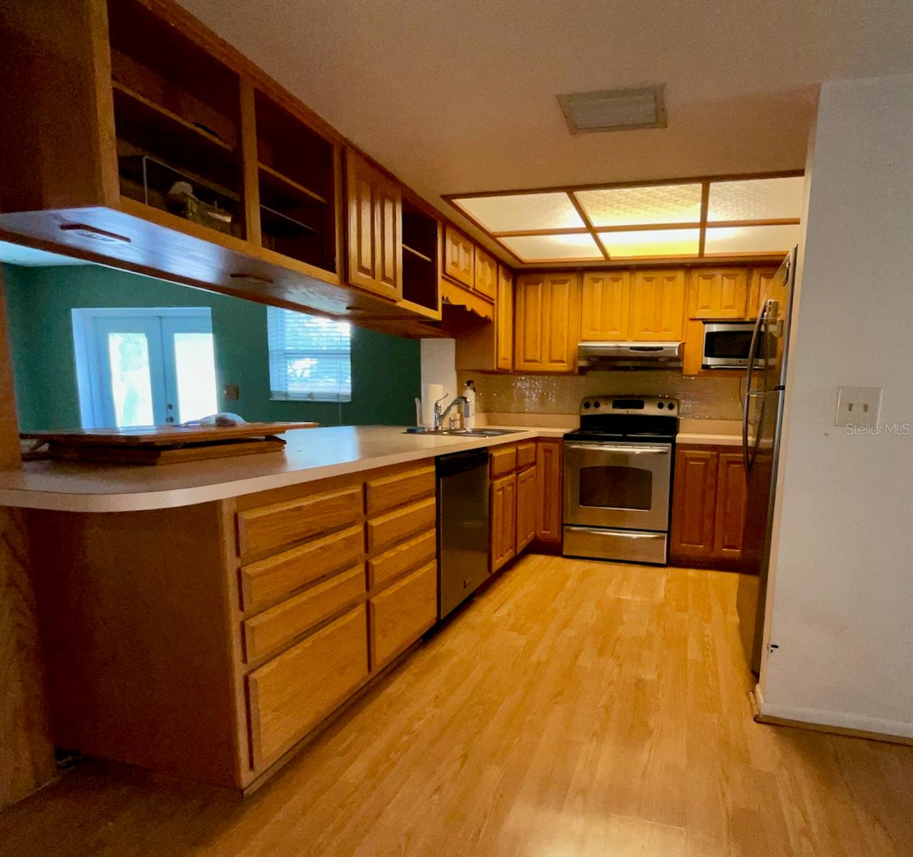 19-Kitchen opening to family room