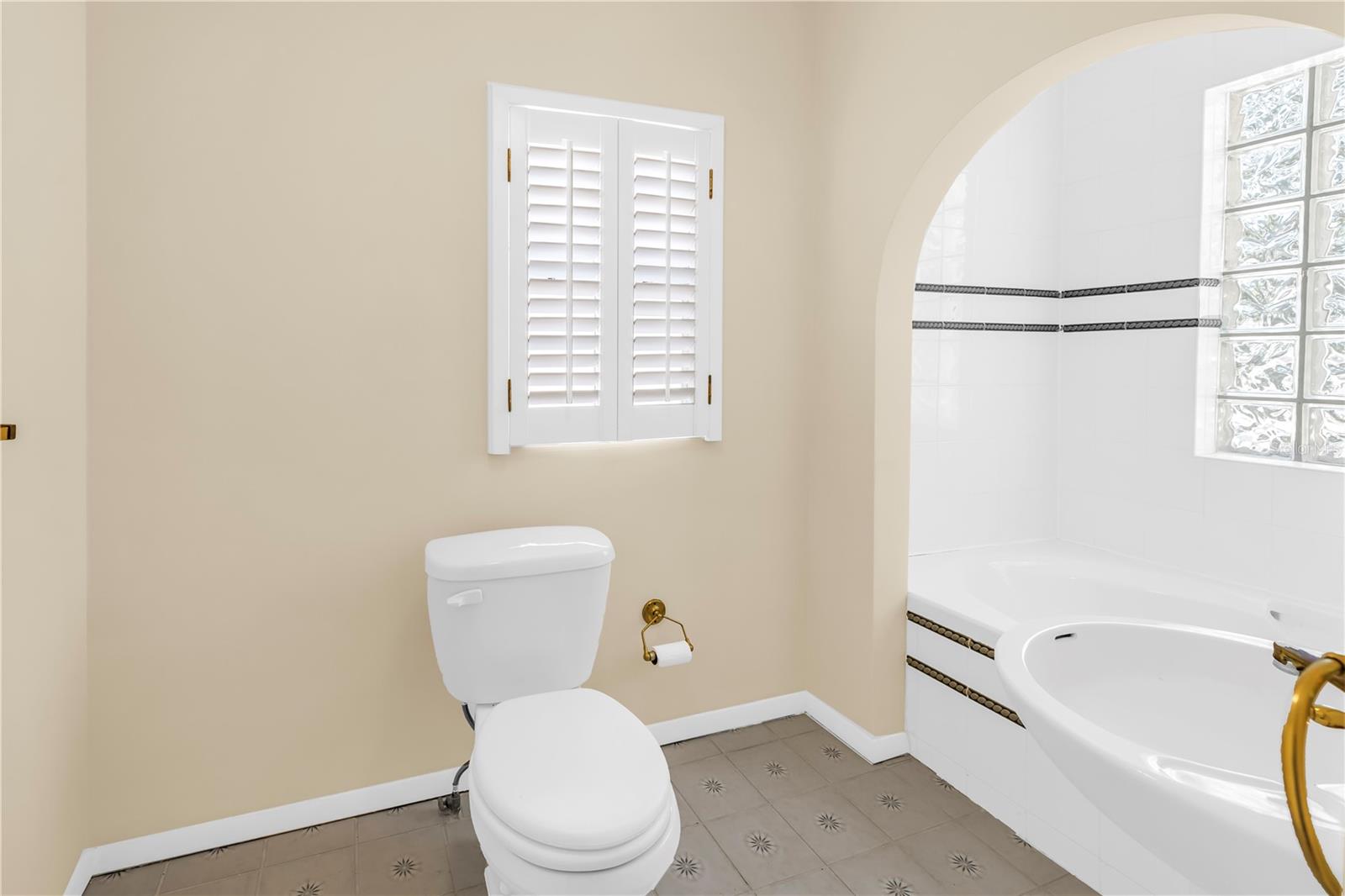 In-Law Suite Downstairs with Kitchenette, Full Bathroom and Living Area