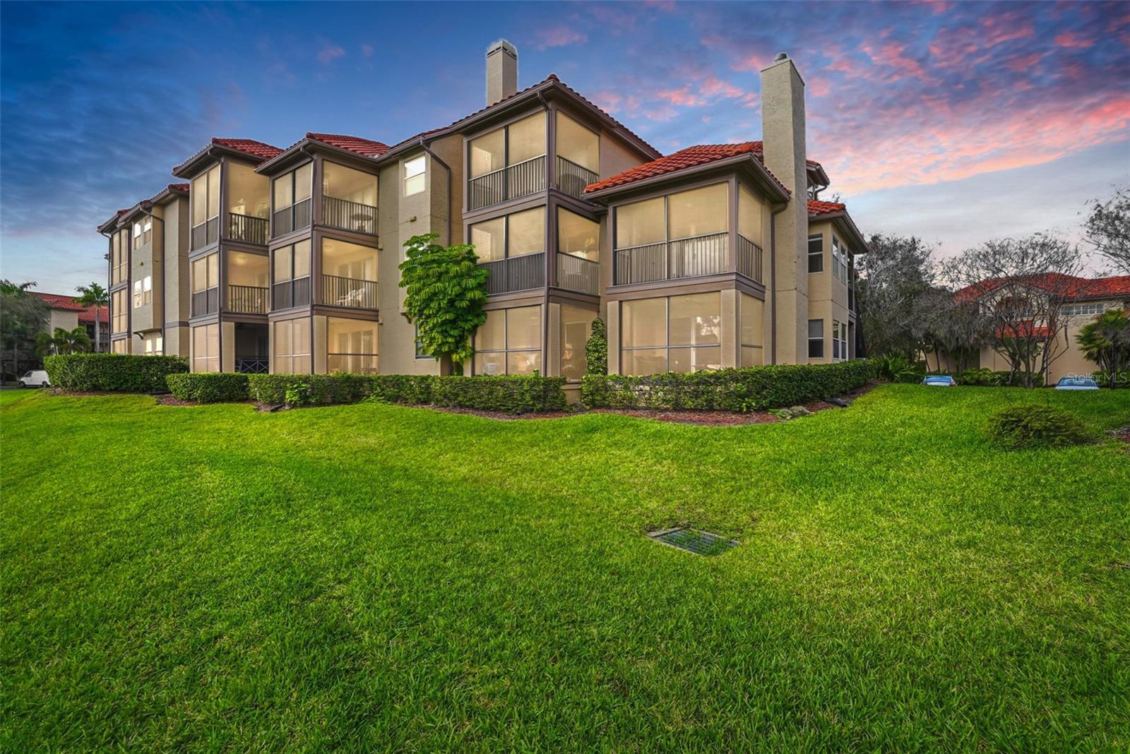 Audubon Condominiums At Feather Sound