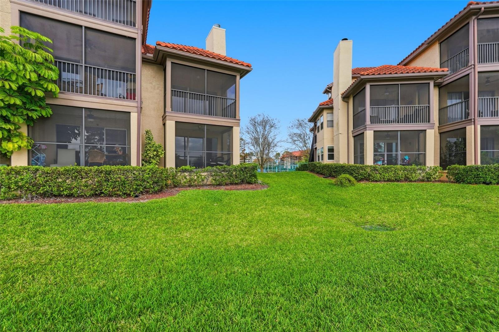 Audubon Condominiums At Feather Sound
