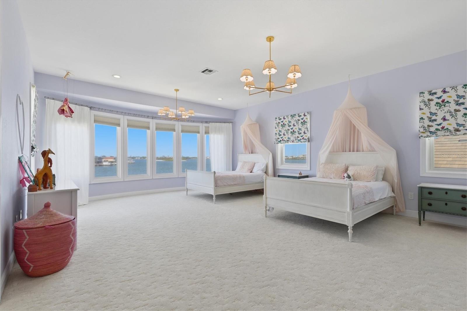 Bedroom 3,Ensuite,  extra spacious and stunning views!