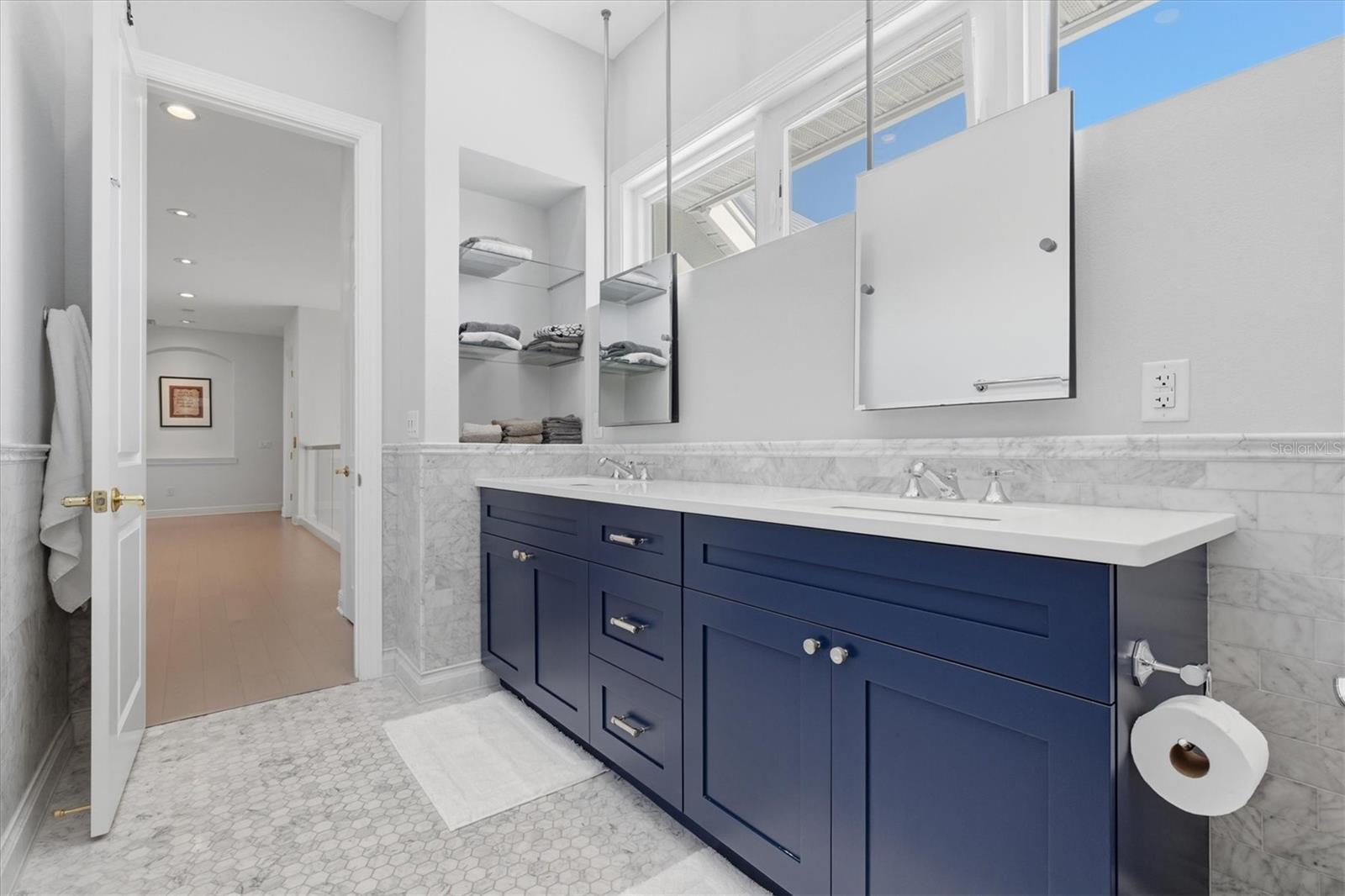 Upstairs bath for Bedrooms 4 & 5