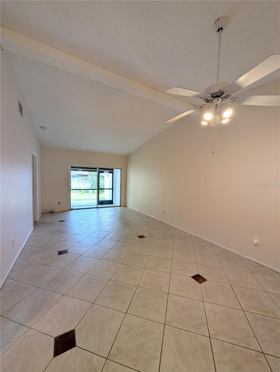 Large open Living room/ Dining room combo