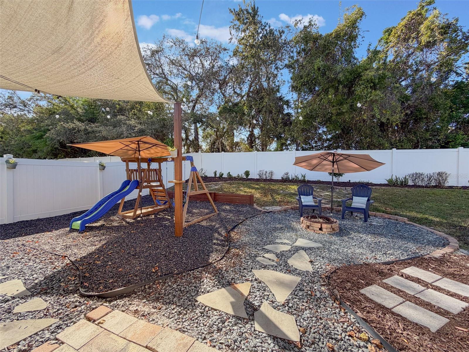 Privacy fenced rear yard