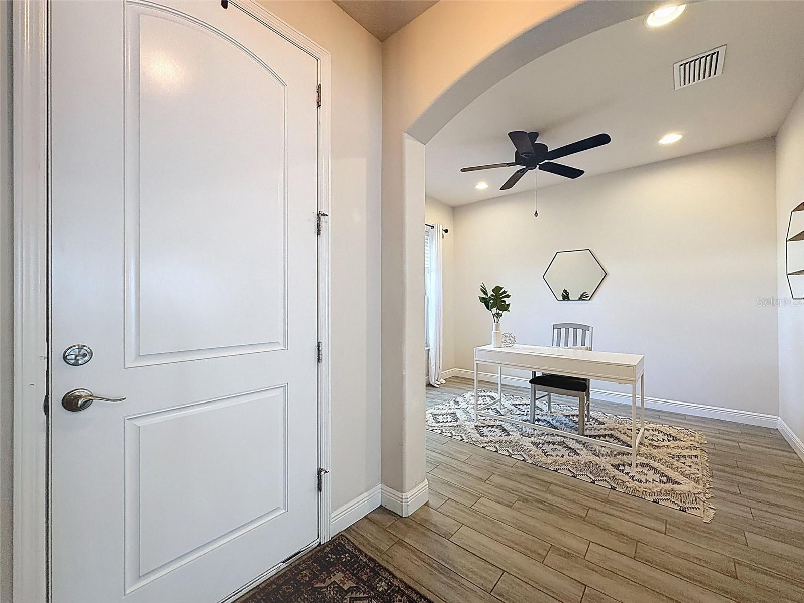 Entry with office/bonus room