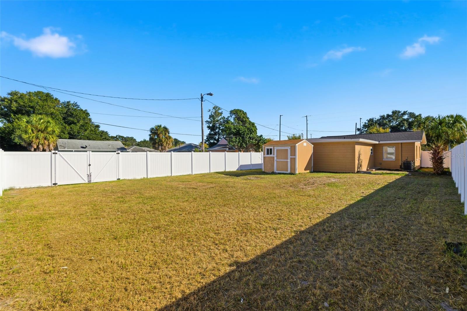 Fully fenced property