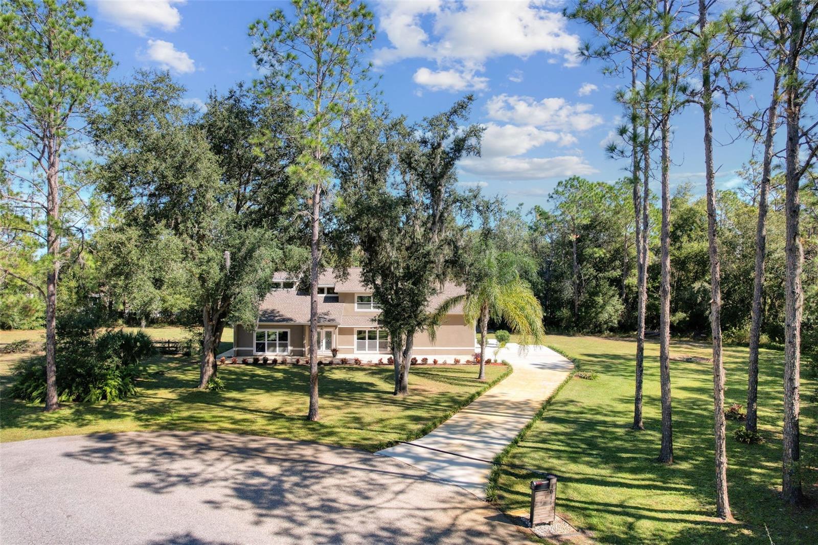 Pretty, private, cul-de-sac living yet close to city amenities.