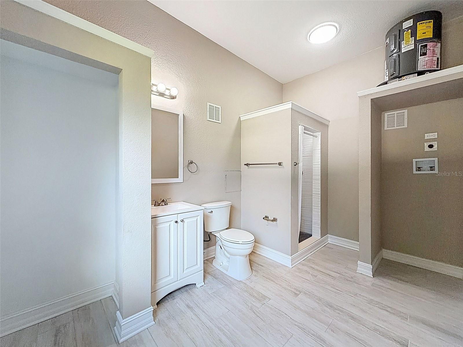 Guest house BIG bathroom and laundry.