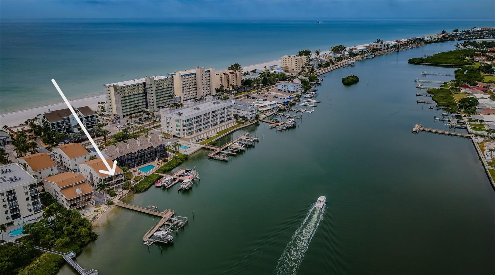 Directly on the Intracoastal!