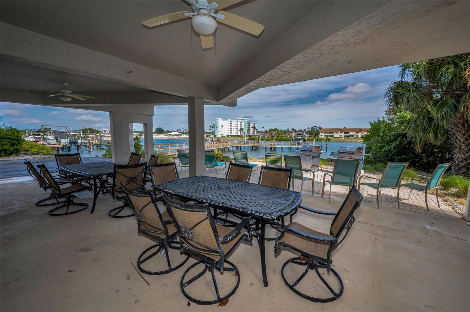 Grilling & outdoor Lounging area