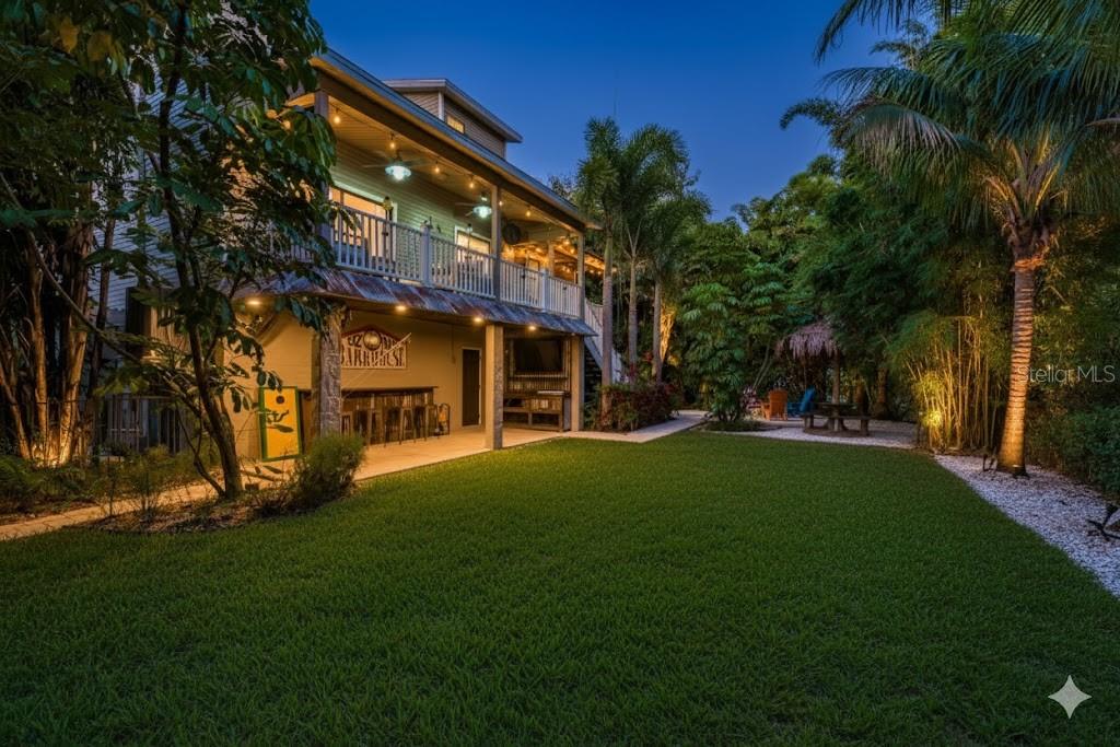 Relaxation after a long day overlooking this oasis await!