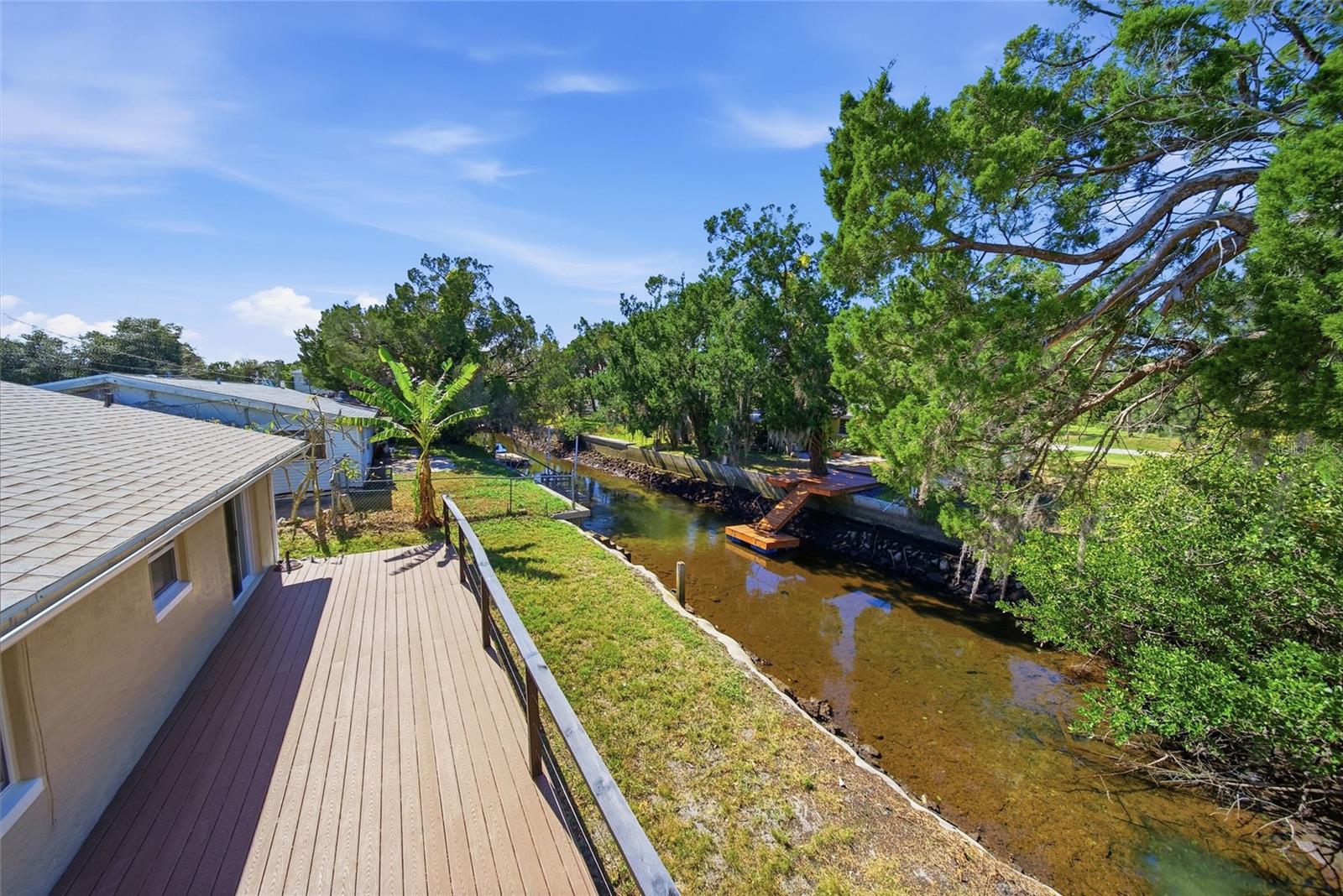 Back deck right on the canal!