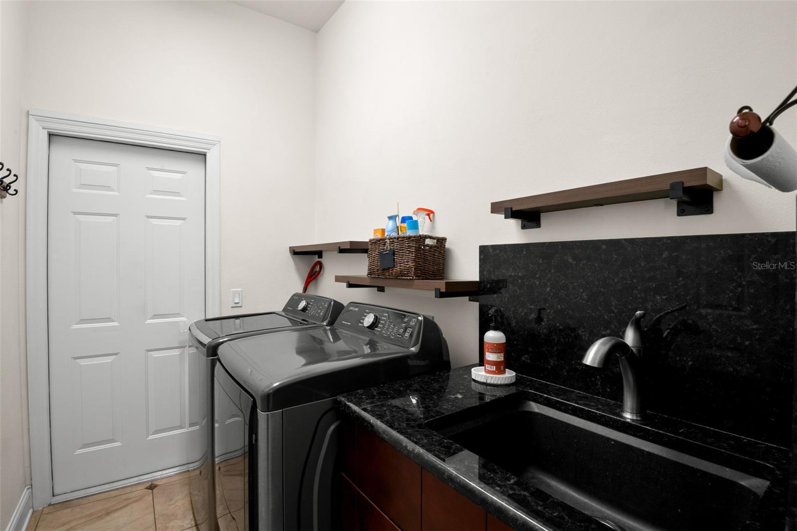 Attached 2 car garage