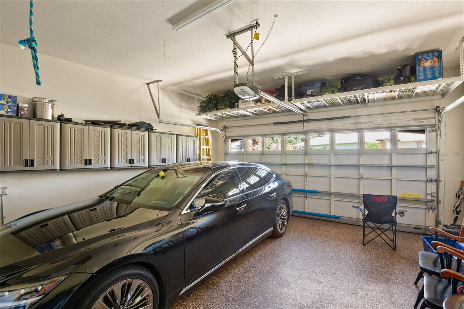 Attached 2 car garage