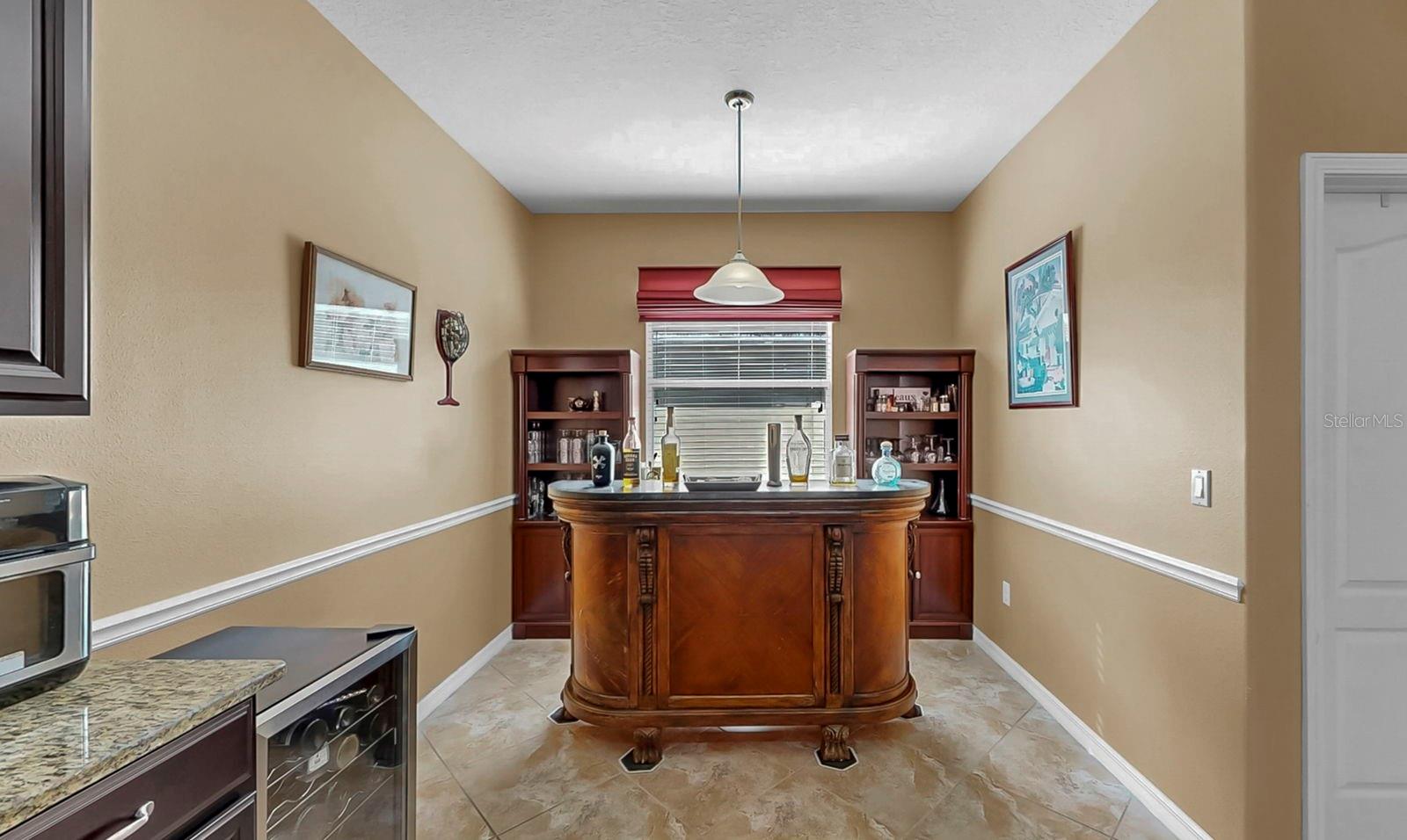 Breakfast Nook (or bar area)