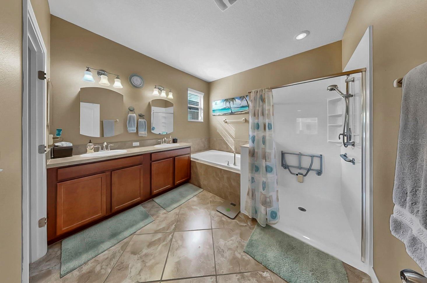 Primary EnSuite Bathroom