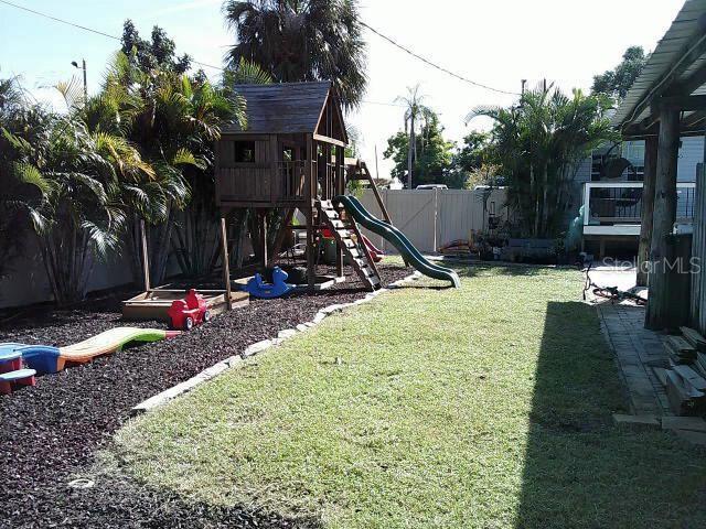 Side Play Area Looking towards Back of House