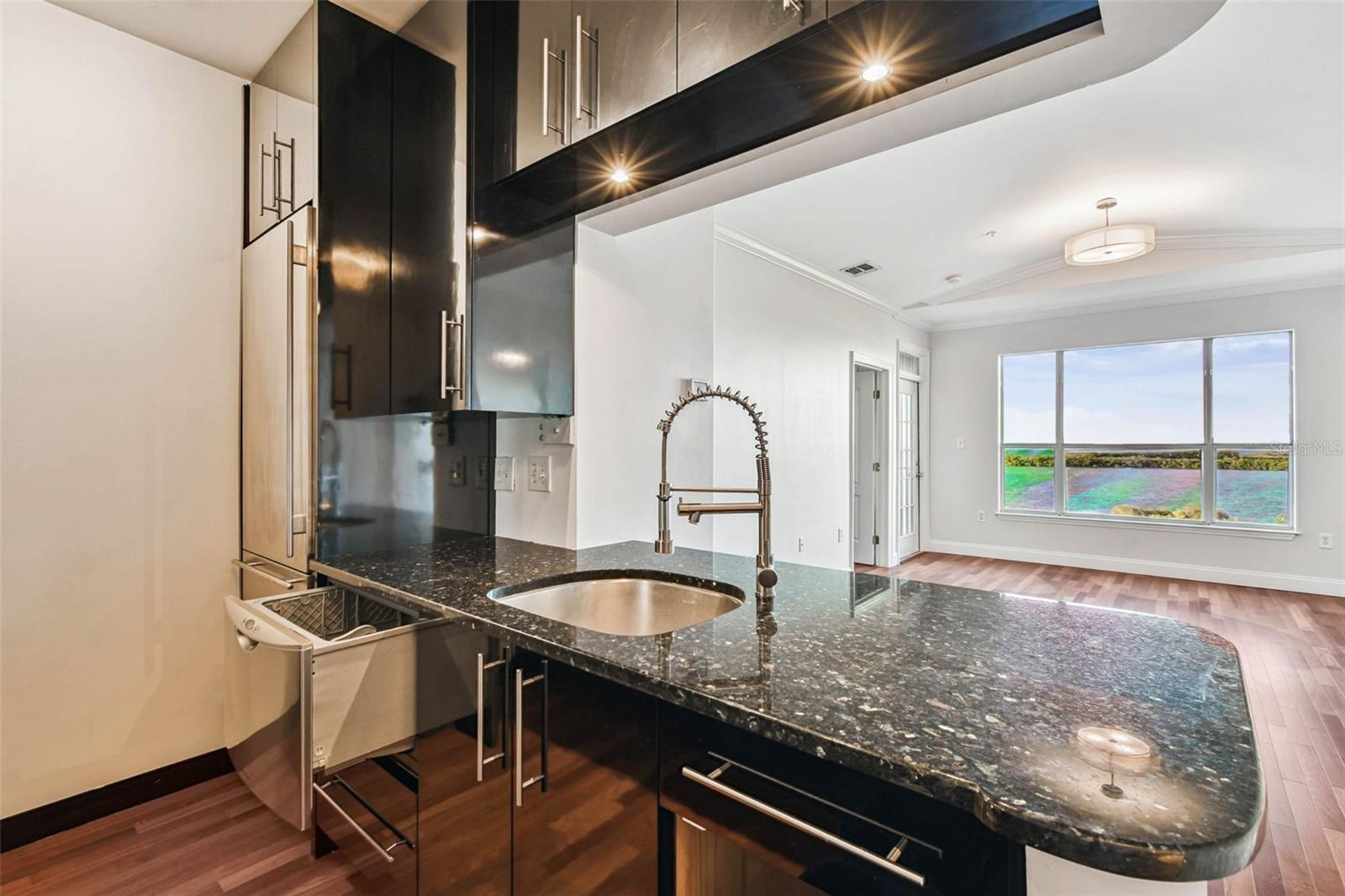 Gourmet Chef's Kitchen