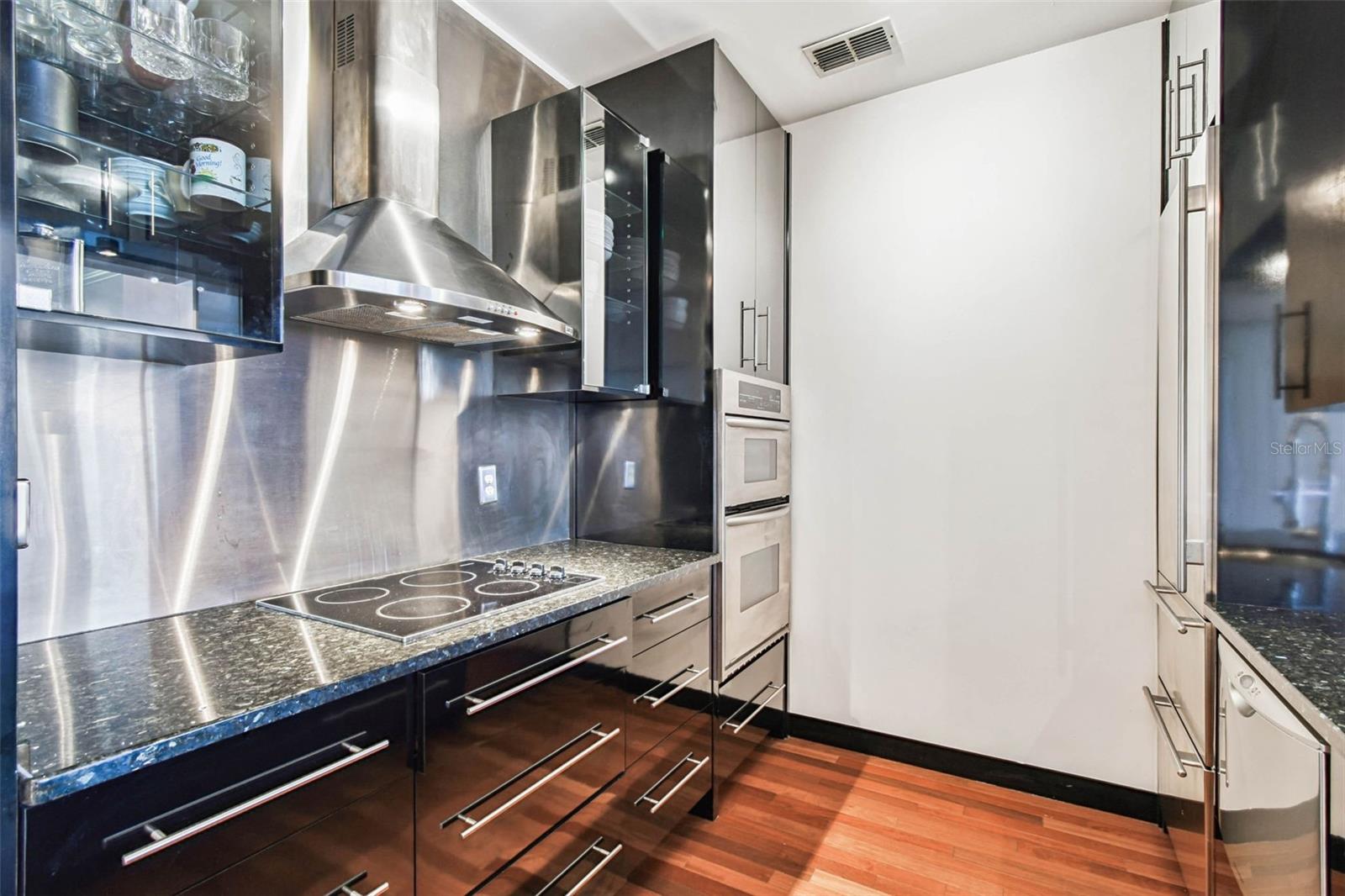 Gourmet Chef's Kitchen