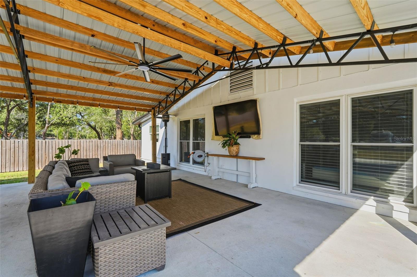 Beautiful pole barn.