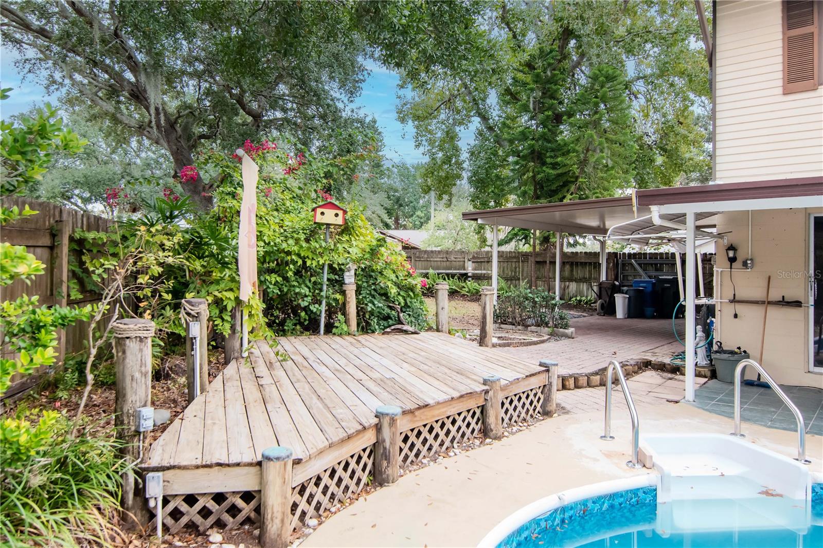 BACK YARD POOL DECK