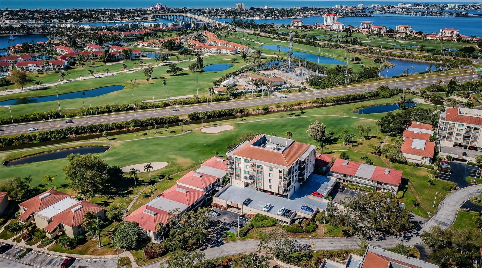Palma del Mar III Surrounded by Tampa Bay and the Beautiful Isla del Sol Golf Course