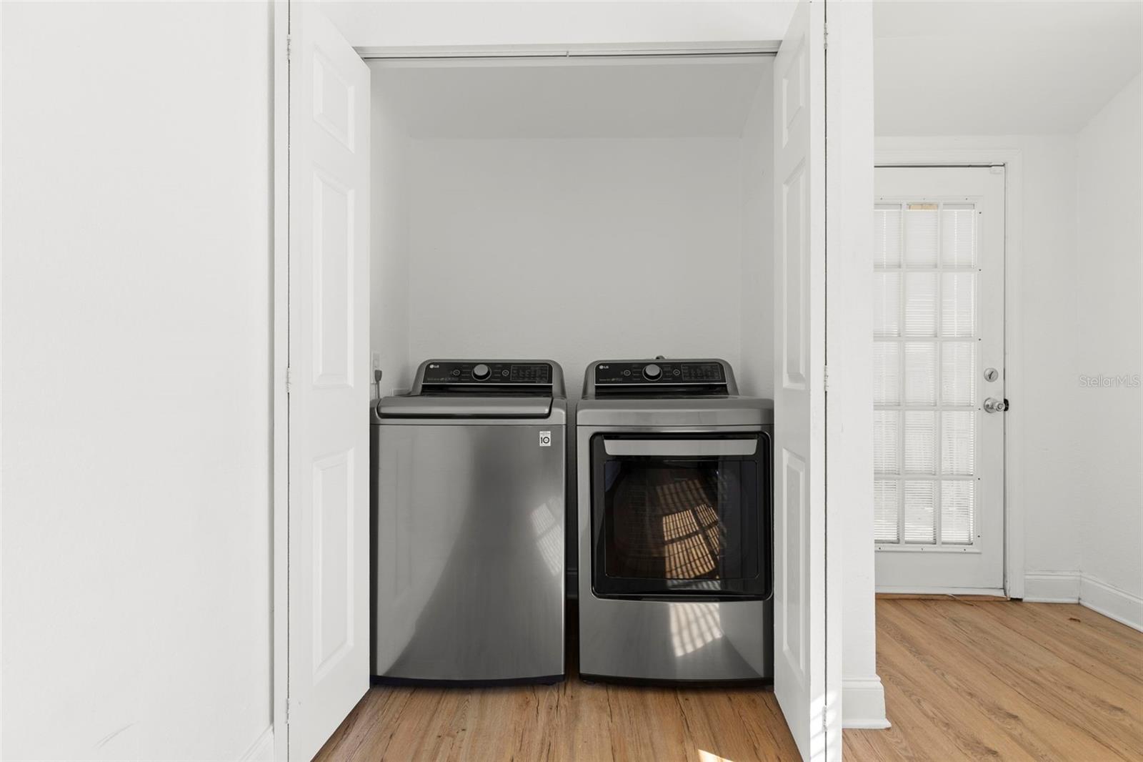 Samsung Washer & Dryer Convey