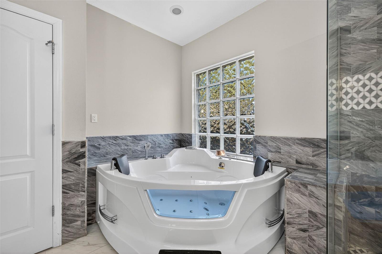 Downstairs Primary Ensuite