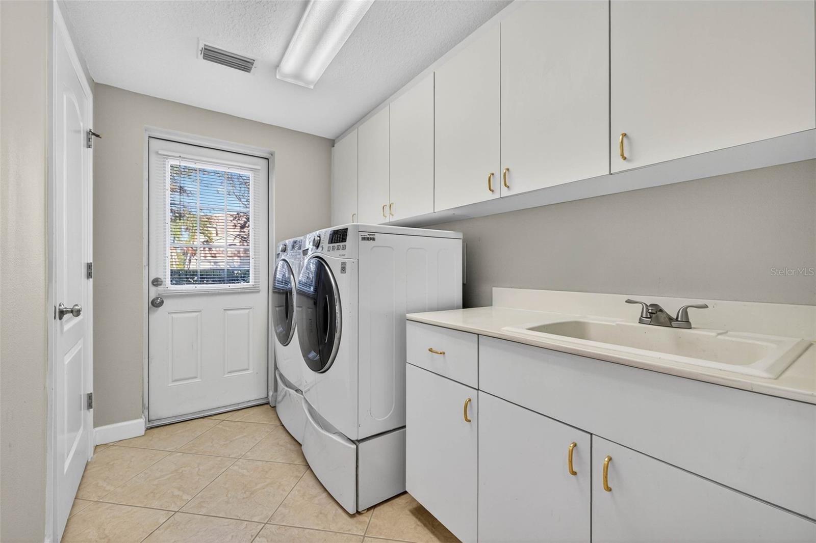 Downstairs Laundry Room